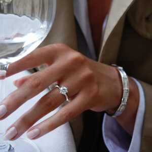 silver-6-prong-ring